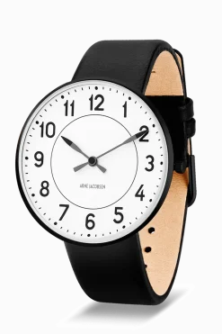 ARNE JACOBSEN UR STATION MED SORTE TAL 40MM - 53412-2001B