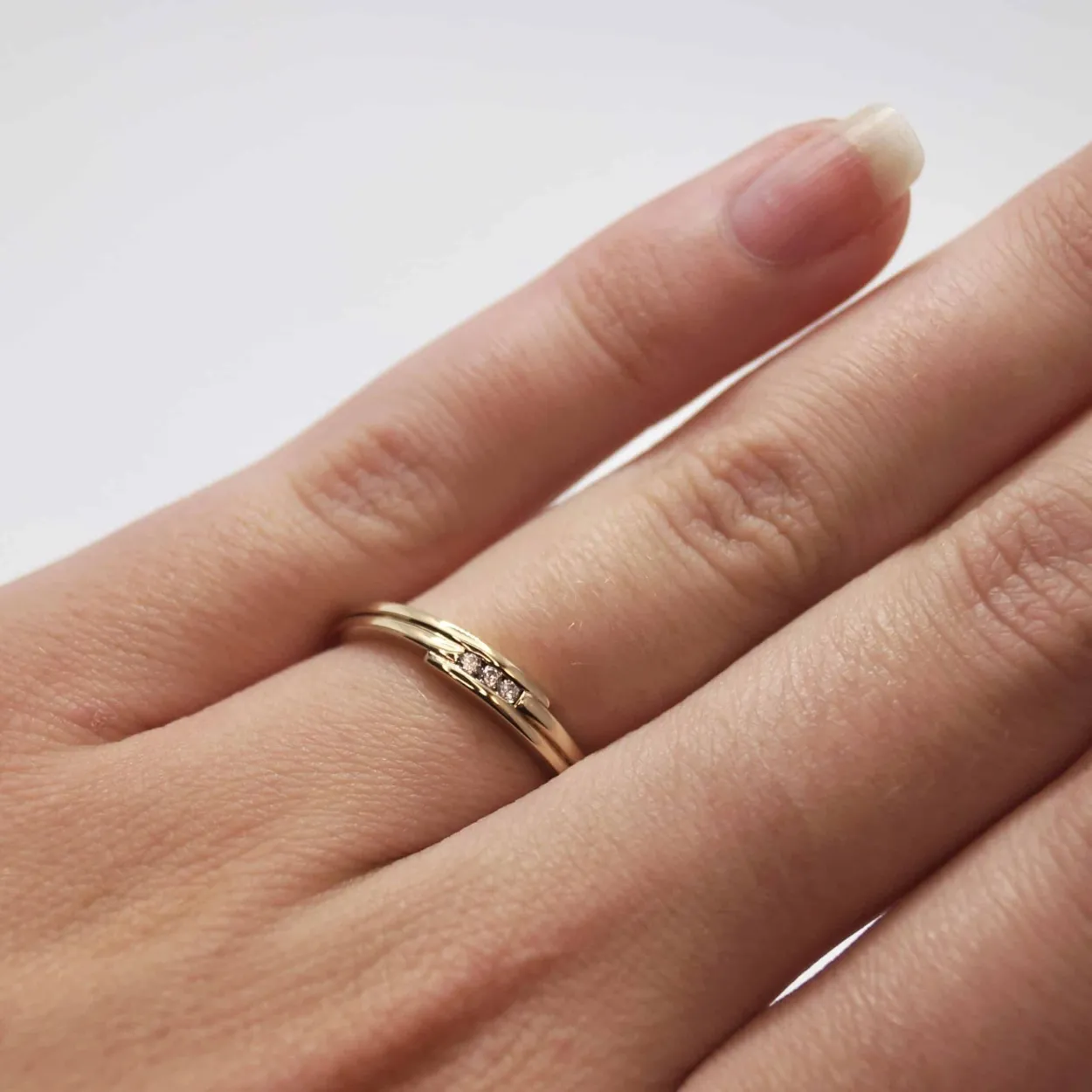 CHRISTOFFERSEN JEWELLERY RING 8 KARAT GULD MED ZIRKONIA - 5000321-3
