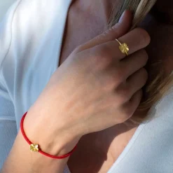 FLORA DANICA FIRKLØVER SILKE ARMBÅND BLÅT FORGYLDT SØLV - FLC-SILK-BLUE-16-G