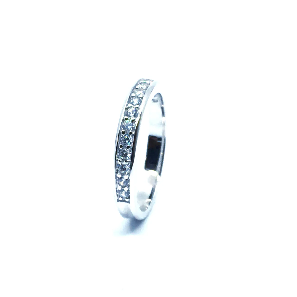 SØLV RING RHODINERET MED SYNETISKE ZIRKONIA